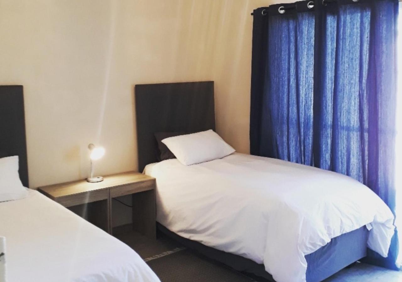 Appartement Bateleur Self Catering cc à Windhoek Extérieur photo
