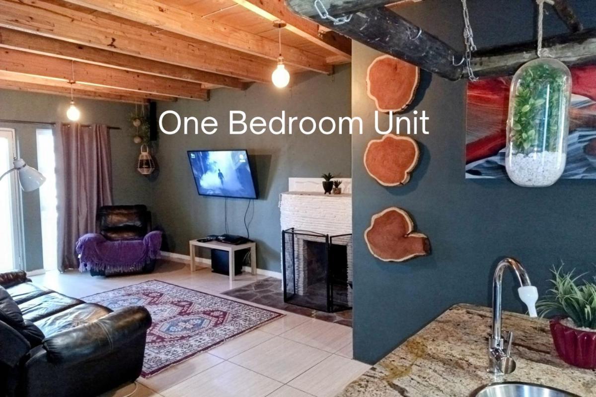 Appartement Bateleur Self Catering cc à Windhoek Extérieur photo