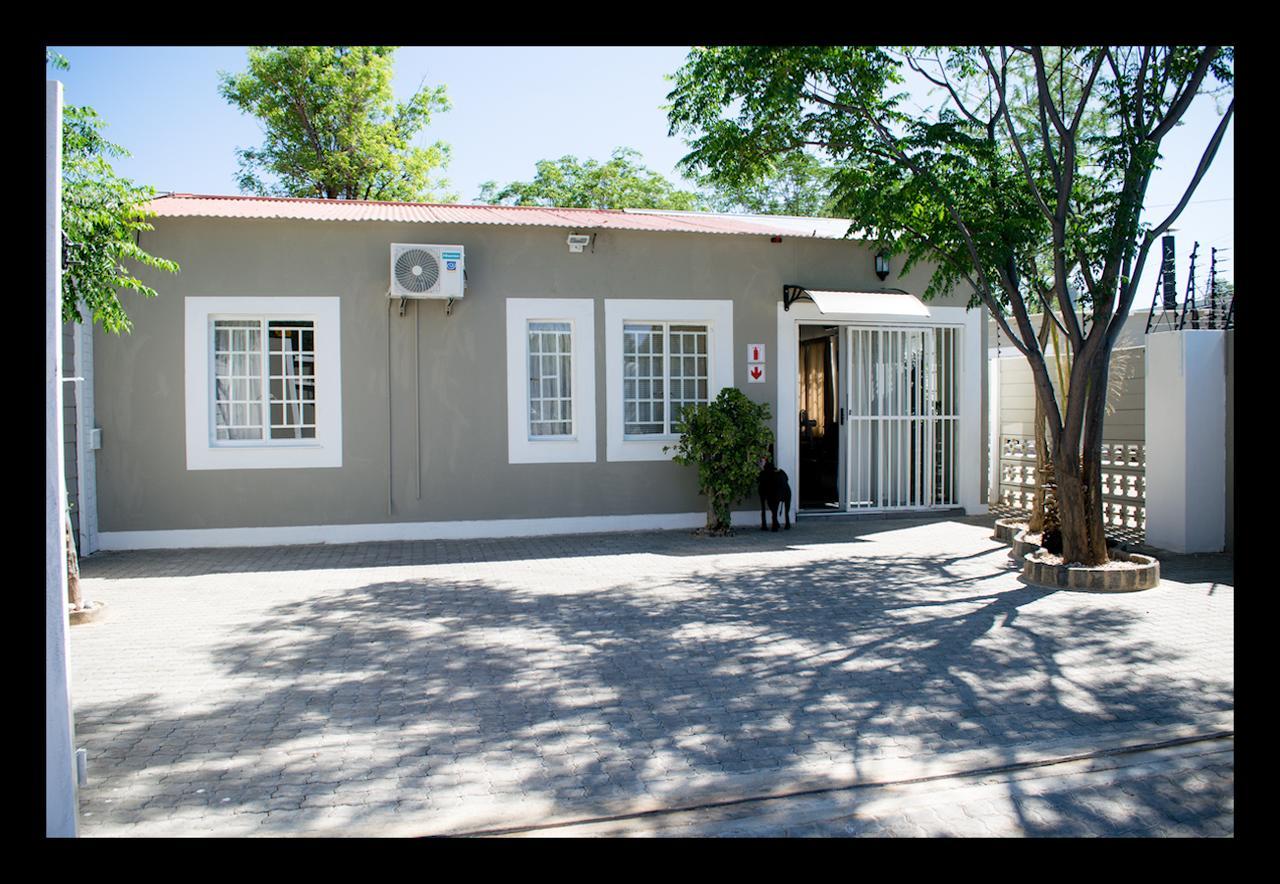 Appartement Bateleur Self Catering cc à Windhoek Extérieur photo